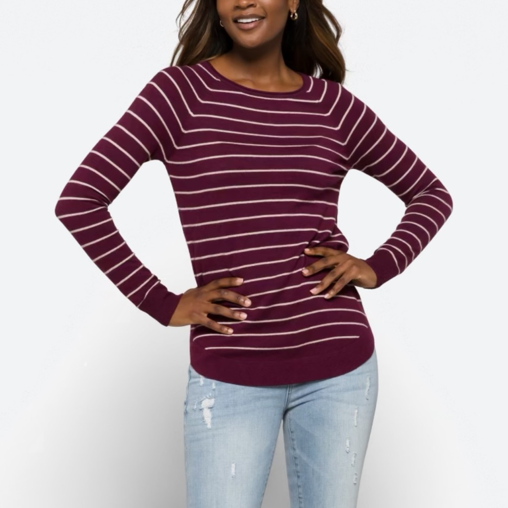 Pink Clover Valencia Curved Hem Sweater (M)